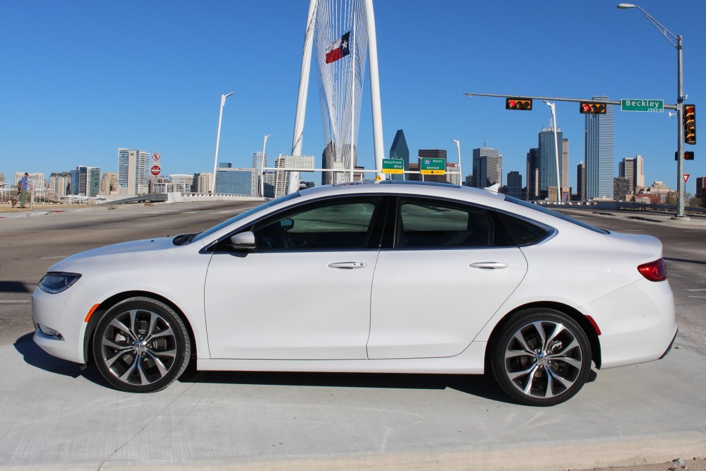 2015 Chrysler 200 | New Car Review | Scott Tilley