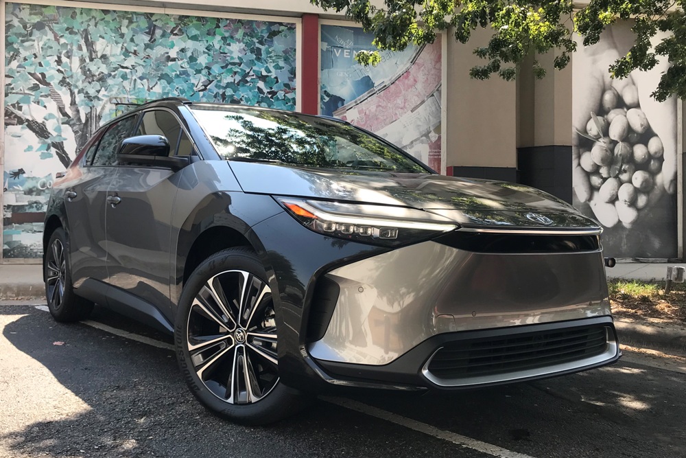 2023 Toyota bZ4X Breaks Through Into a New Era of Electric Crossover SUVs