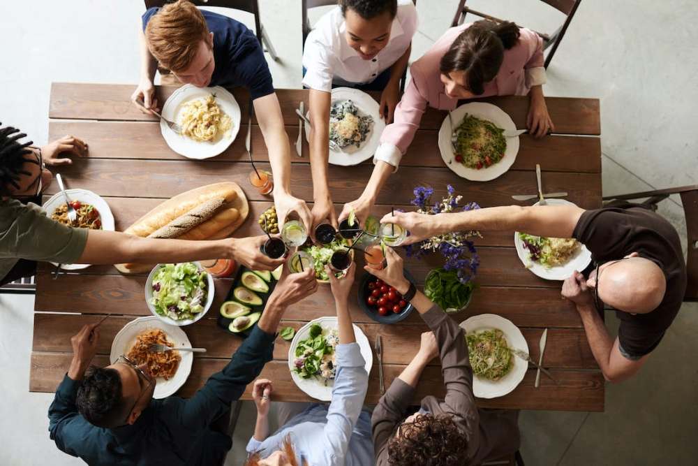 5 Tips for Hosting a Dinner Party at Your Home