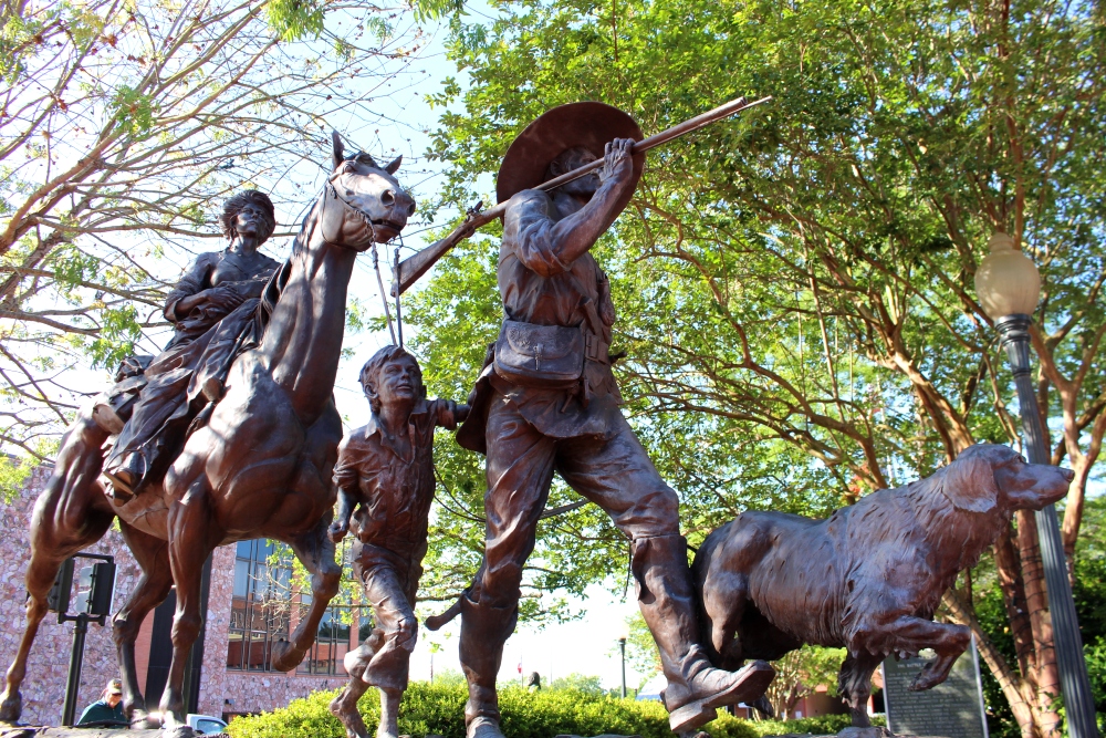 Following El Camino Real de los Tejas National Historic Trail